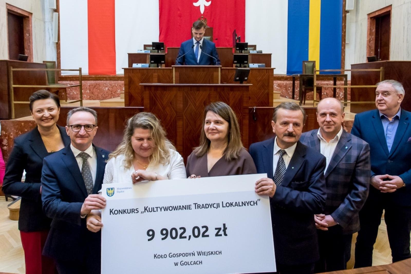 Zdjęcie w galerii na portalu naszwodzislaw.com: Prawie 550 tys. na Kultywowanie Tradycji Lokalnych wiadomości z regionu