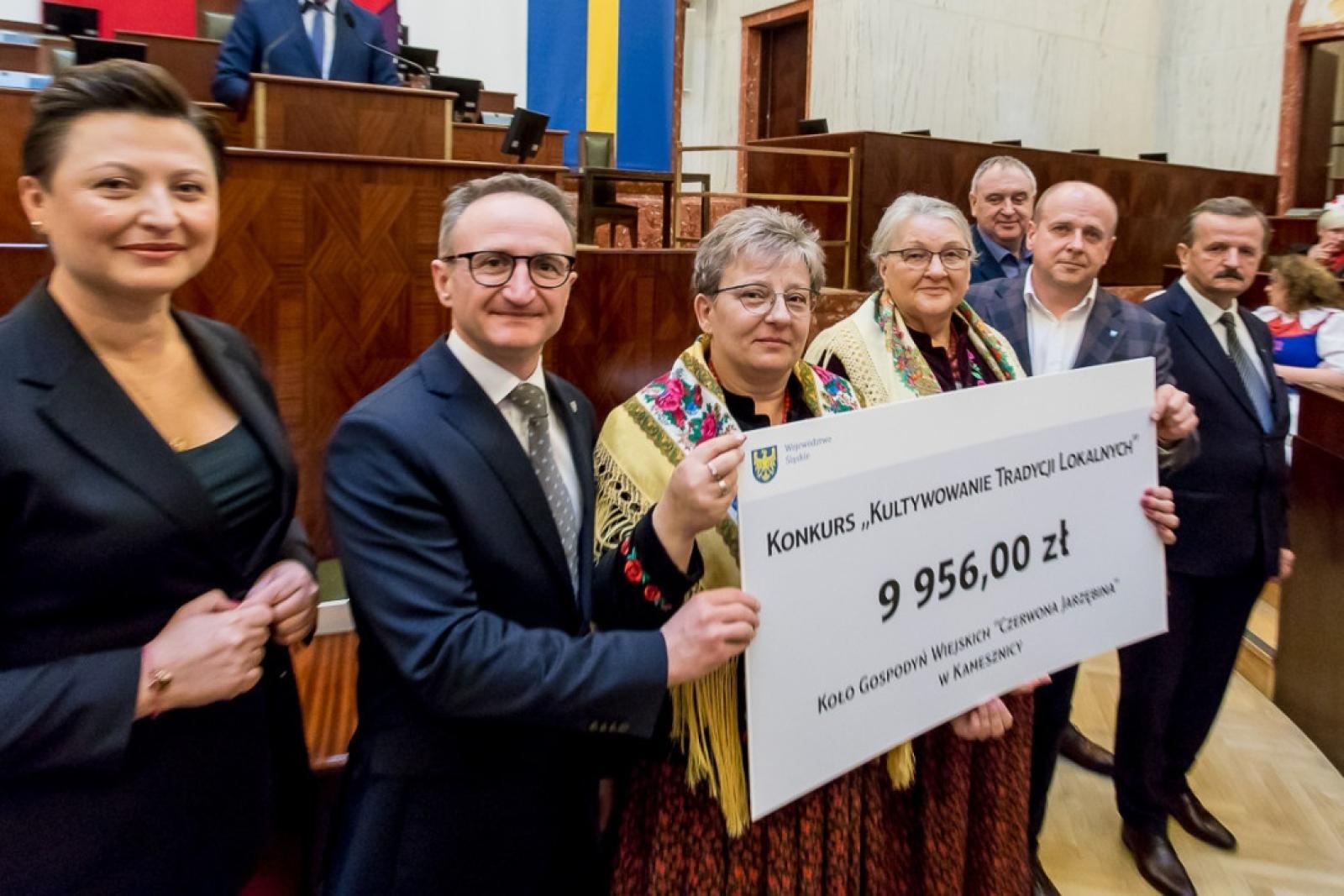 Zdjęcie w galerii na portalu naszwodzislaw.com: Prawie 550 tys. na Kultywowanie Tradycji Lokalnych wiadomości z regionu