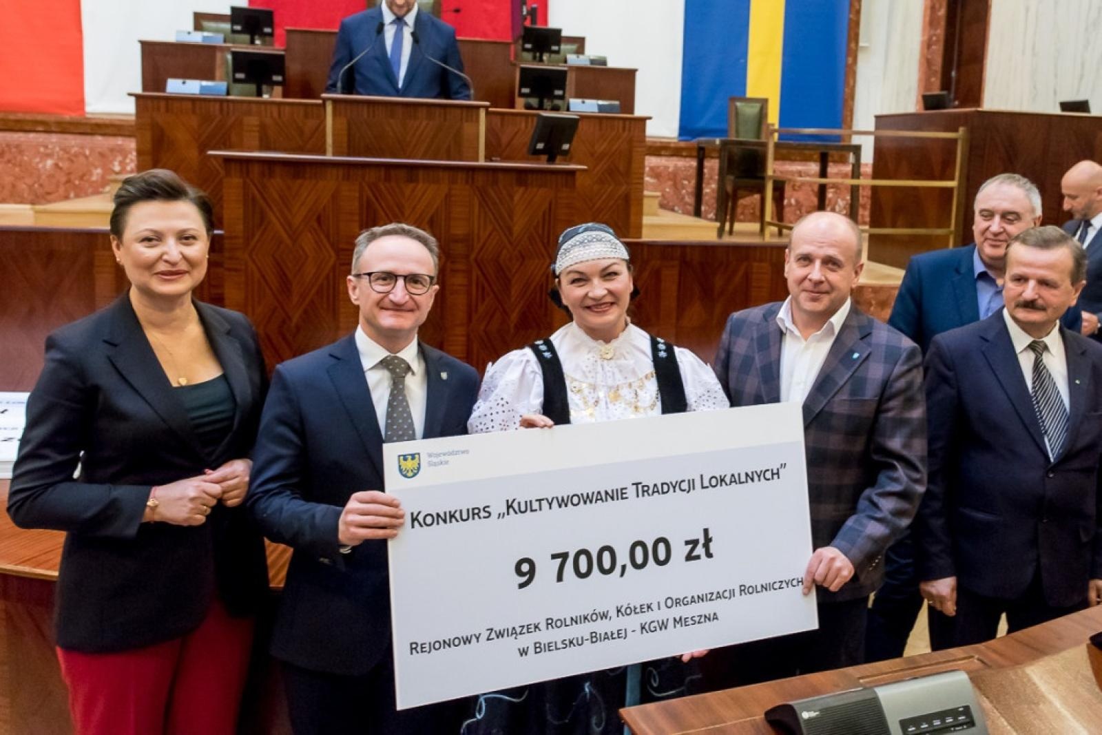 Zdjęcie w galerii na portalu naszwodzislaw.com: Prawie 550 tys. na Kultywowanie Tradycji Lokalnych wiadomości z regionu