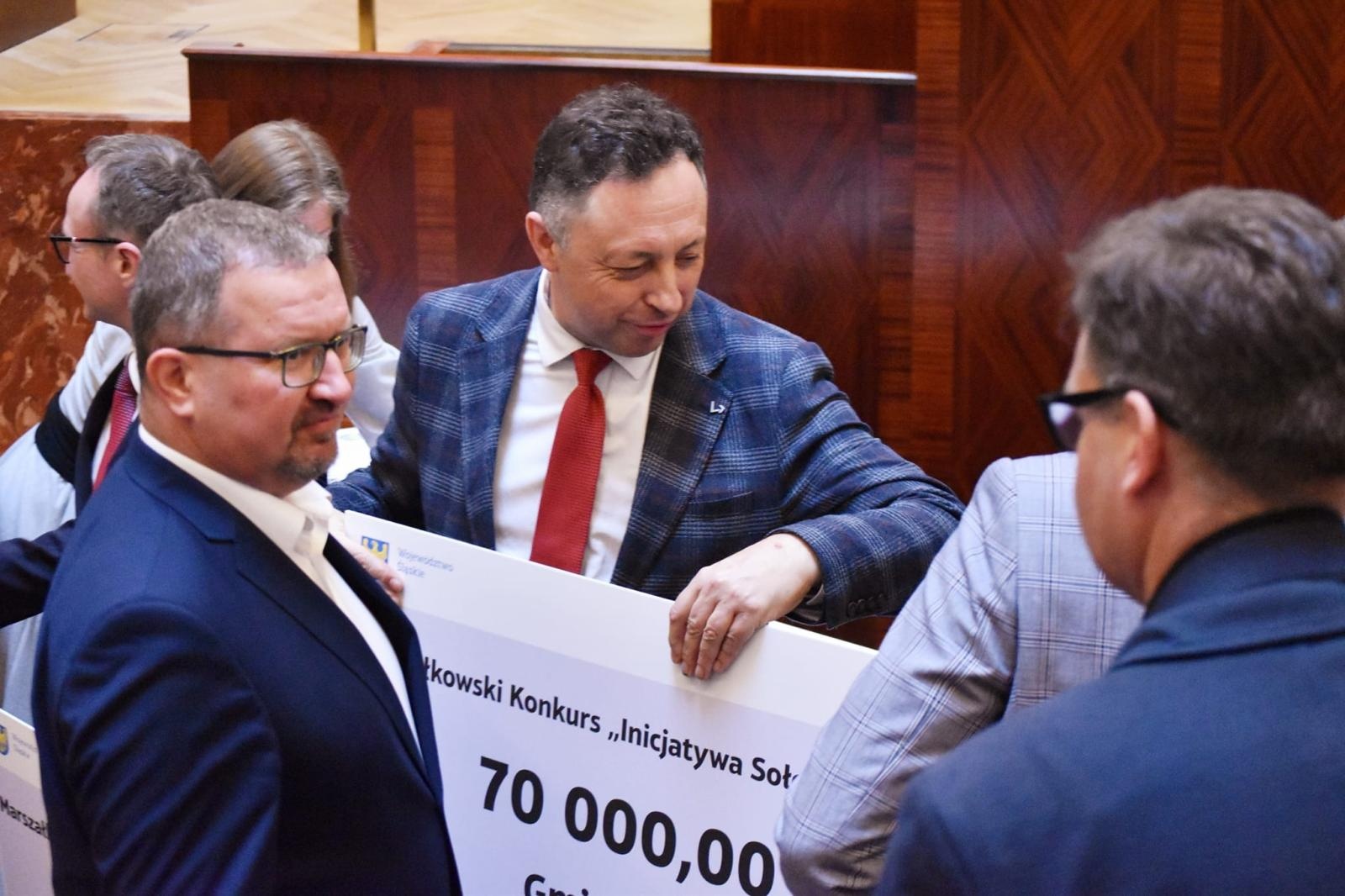 Zdjęcie w galerii na portalu naszwodzislaw.com: Do Gołkowic i Skrzyszowa trafią środki z Inicjatywy Sołeckiej wiadomości z regionu