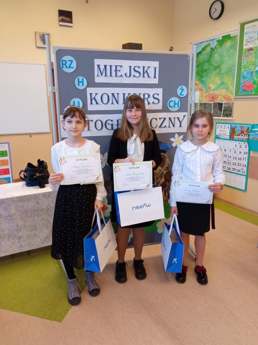 Zdjęcie w galerii na portalu naszwodzislaw.com: Mistrzowie ortografii z Pszowa wiadomości z regionu