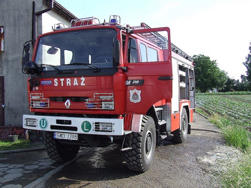 Zdjęcie w galerii na portalu naszwodzislaw.com: Pożar kurzej fermy w Kokoszycach wiadomości z regionu