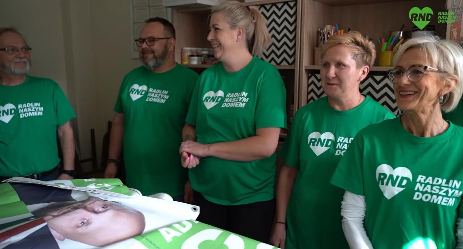 Zdjęcie w galerii na portalu naszwodzislaw.com: Piórniki z banerów. Niecodzienny pomysł nowego burmistrza Radlina wiadomości z regionu