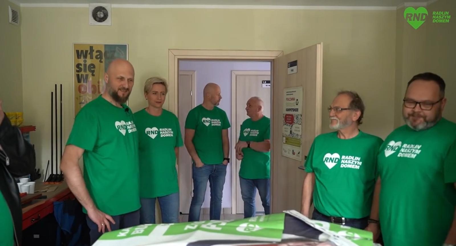 Zdjęcie w galerii na portalu naszwodzislaw.com: Piórniki z banerów. Niecodzienny pomysł nowego burmistrza Radlina wiadomości z regionu