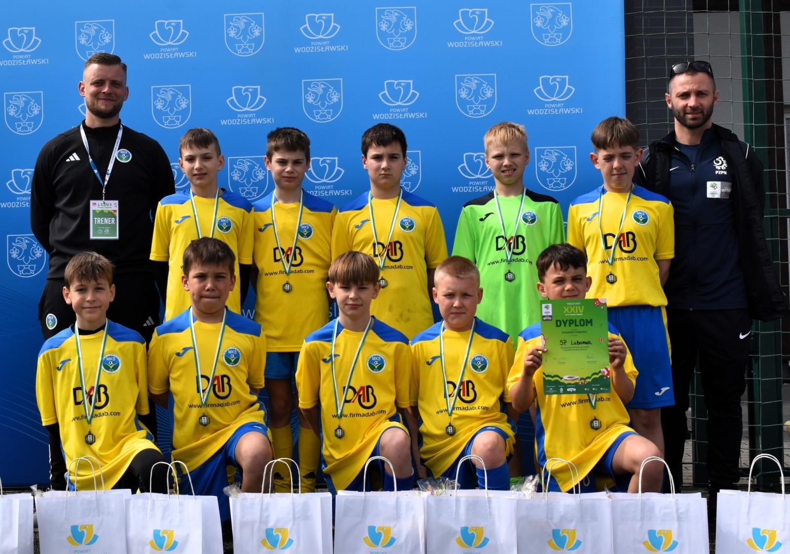 Zdjęcie w galerii na portalu naszwodzislaw.com: 300 zawodników rywalizowało o Puchar Tymbarku wiadomości z regionu