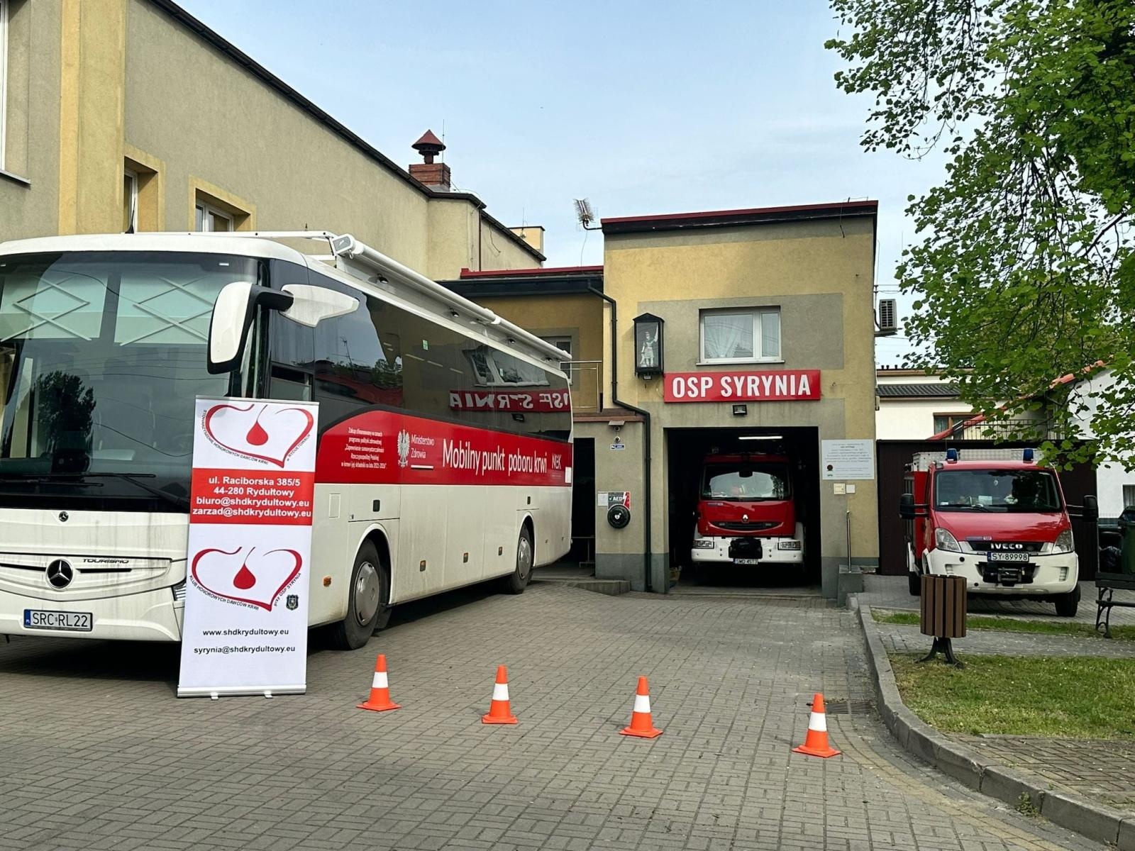 Zdjęcie w galerii na portalu naszwodzislaw.com: W Syryni zebrano niemal osiem litrów krwi wiadomości z regionu