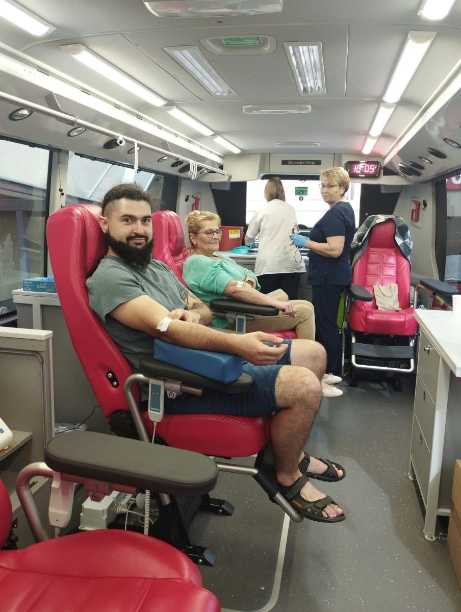 Zdjęcie w galerii na portalu naszwodzislaw.com: W Syryni zebrano niemal osiem litrów krwi wiadomości z regionu