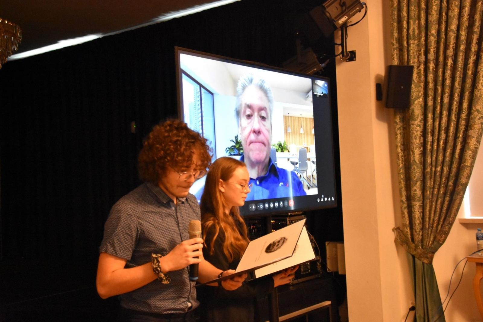 Zdjęcie w galerii na portalu naszwodzislaw.com: Uczniowie Tischnera spotkali się z pracownikami NASA wiadomości z regionu