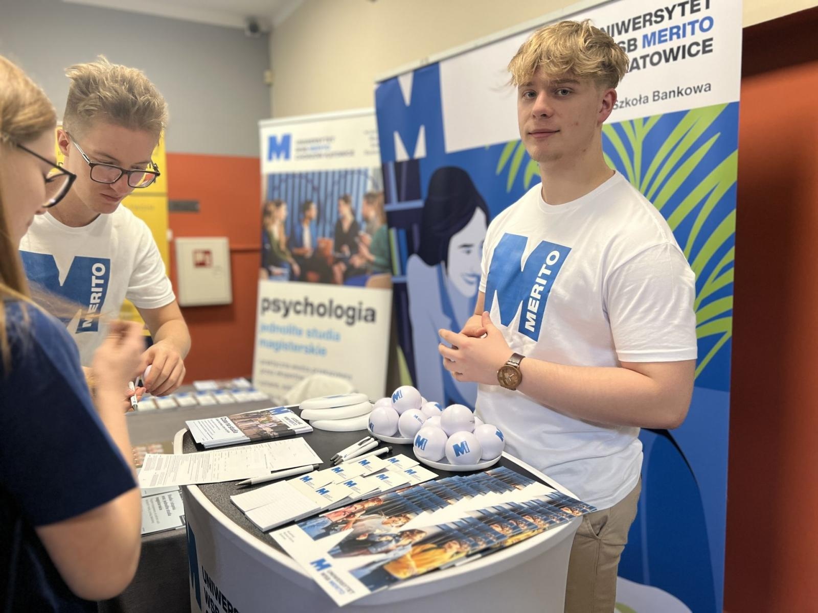 Zdjęcie w galerii na portalu naszwodzislaw.com: Za nami VI Festiwal Akademicki wiadomości z regionu