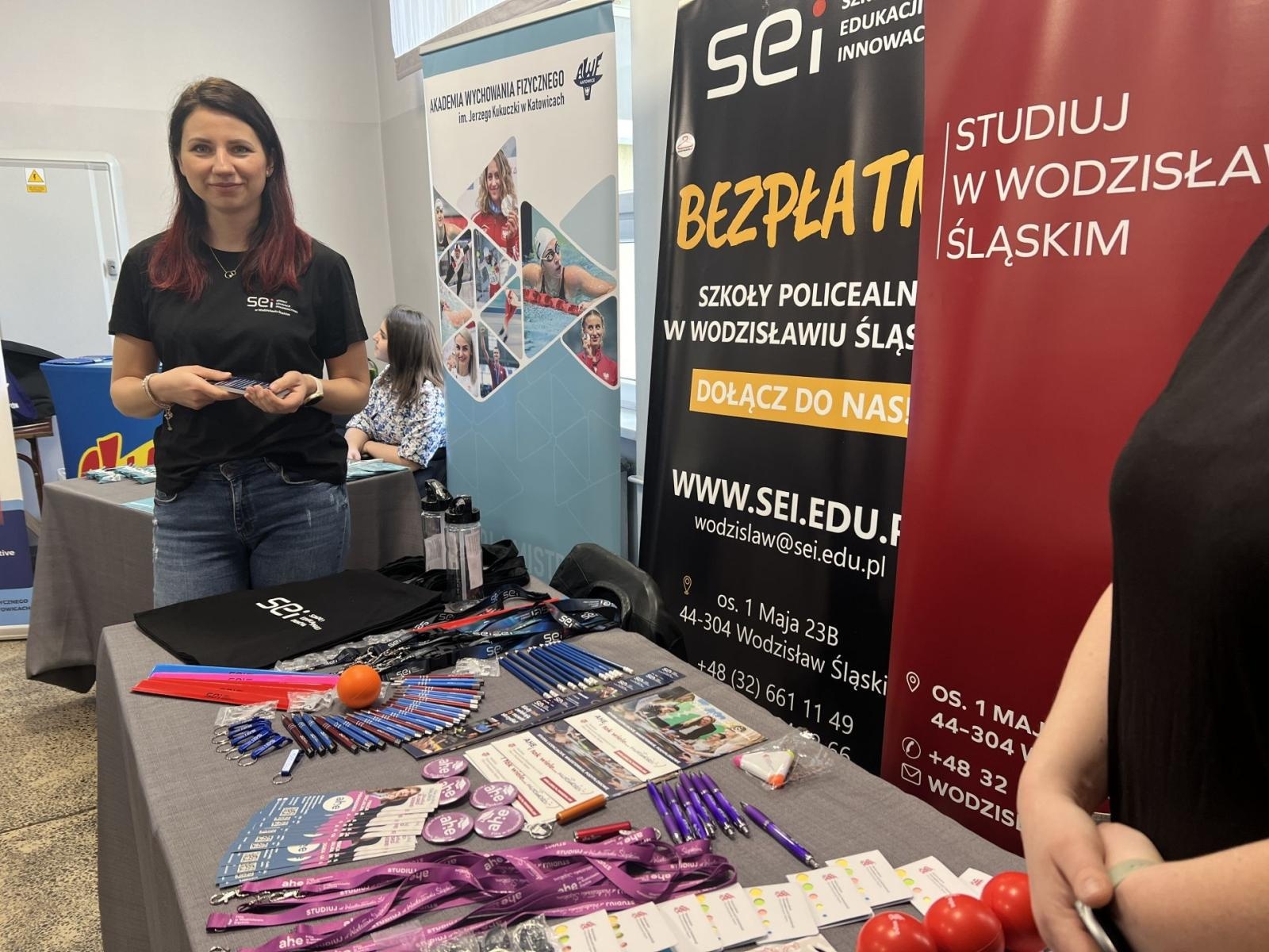 Zdjęcie w galerii na portalu naszwodzislaw.com: Za nami VI Festiwal Akademicki wiadomości z regionu