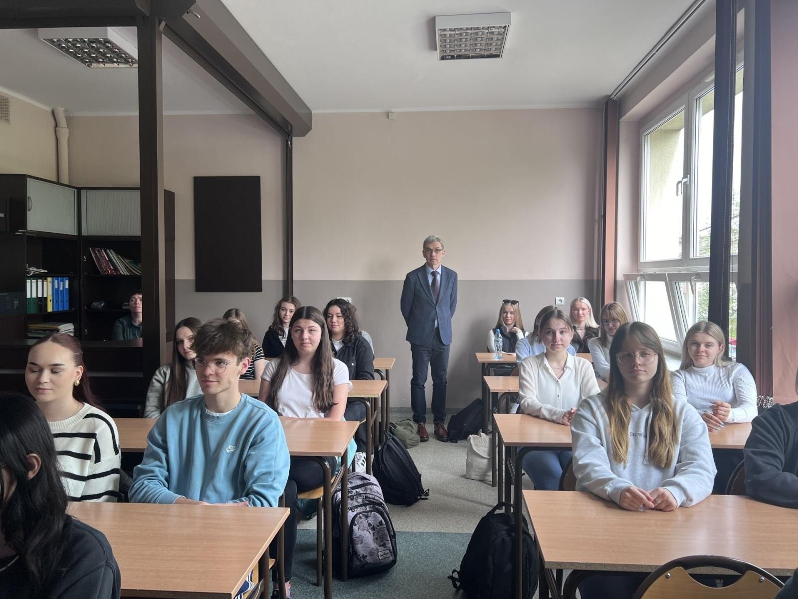 Zdjęcie w galerii na portalu naszwodzislaw.com: Za nami VI Festiwal Akademicki wiadomości z regionu