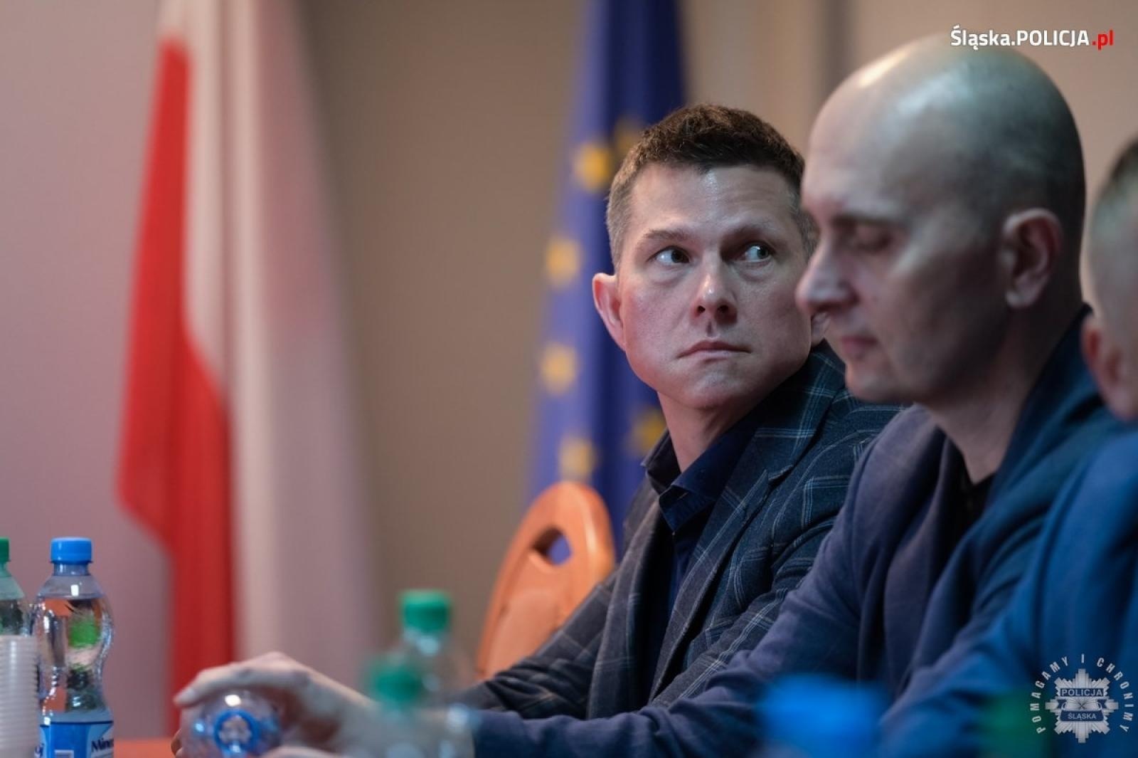 Zdjęcie w galerii na portalu naszwodzislaw.com: Przedstawiciele UE wizytowali śląski garnizon policji wiadomości z regionu