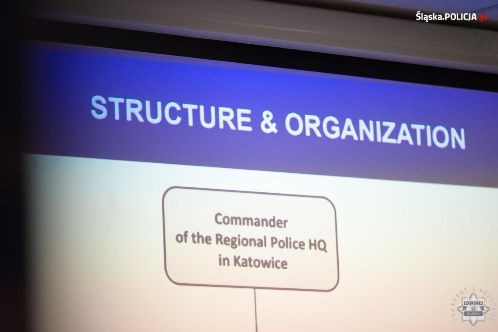 Zdjęcie w galerii na portalu naszwodzislaw.com: Przedstawiciele UE wizytowali śląski garnizon policji wiadomości z regionu