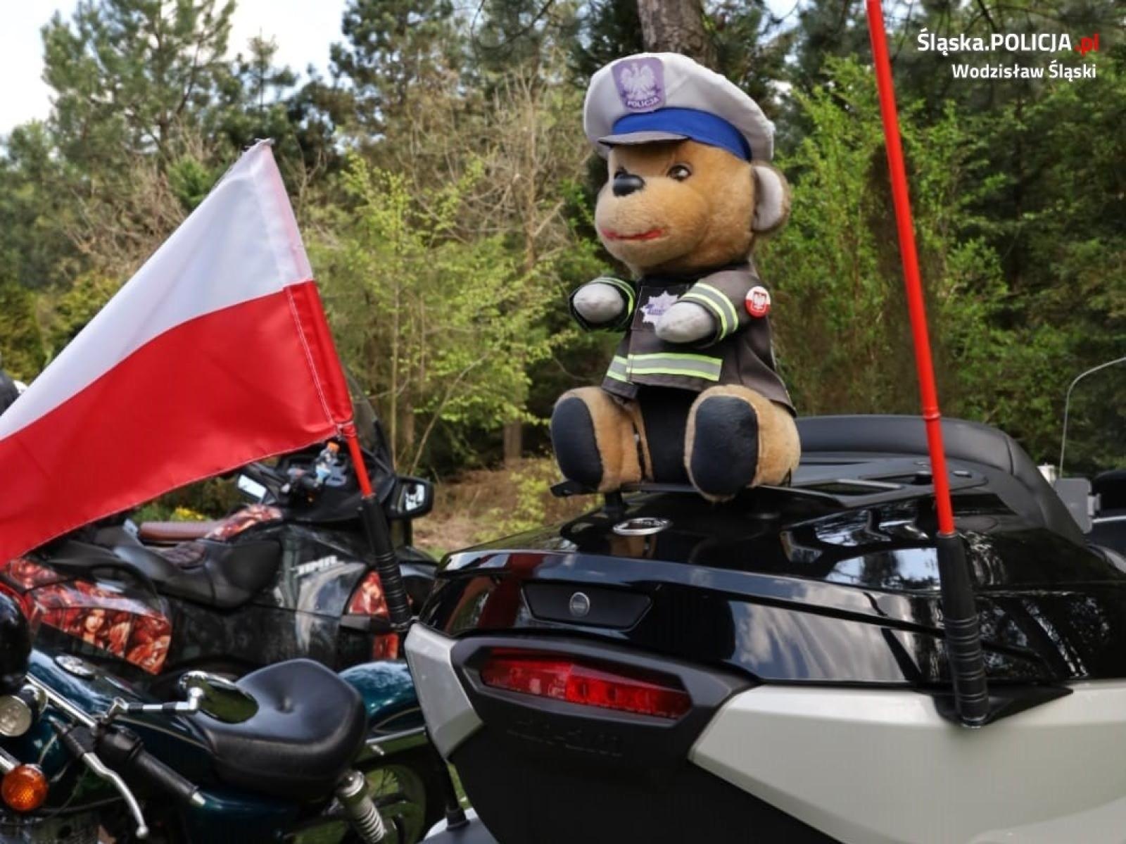 Zdjęcie w galerii na portalu naszwodzislaw.com: Rozpoczęcie sezonu motocyklowego z udziałem wodzisławskich mundurowych wiadomości z regionu