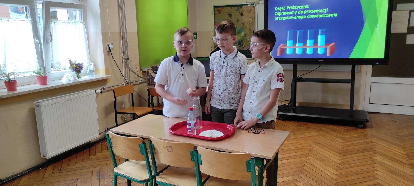 Zdjęcie w galerii na portalu naszwodzislaw.com: VI Powiatowy Konkurs Przyrodniczo-Ekologiczny dla klas trzecich za nami wiadomości z regionu