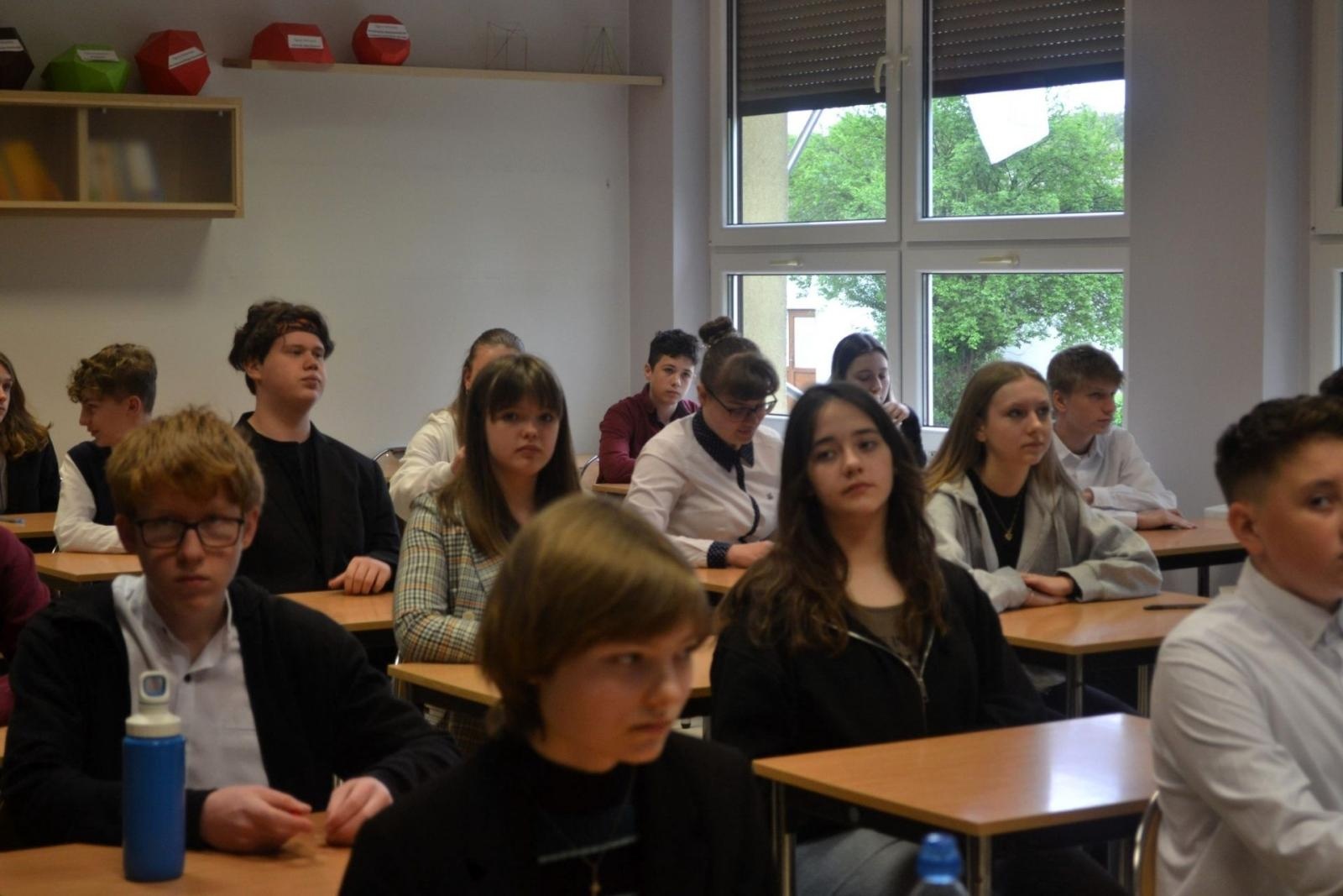 Zdjęcie w galerii na portalu naszwodzislaw.com: Przedmioty ścisłe kontra uczniowie. Starcie Tytanów za nami wiadomości z regionu