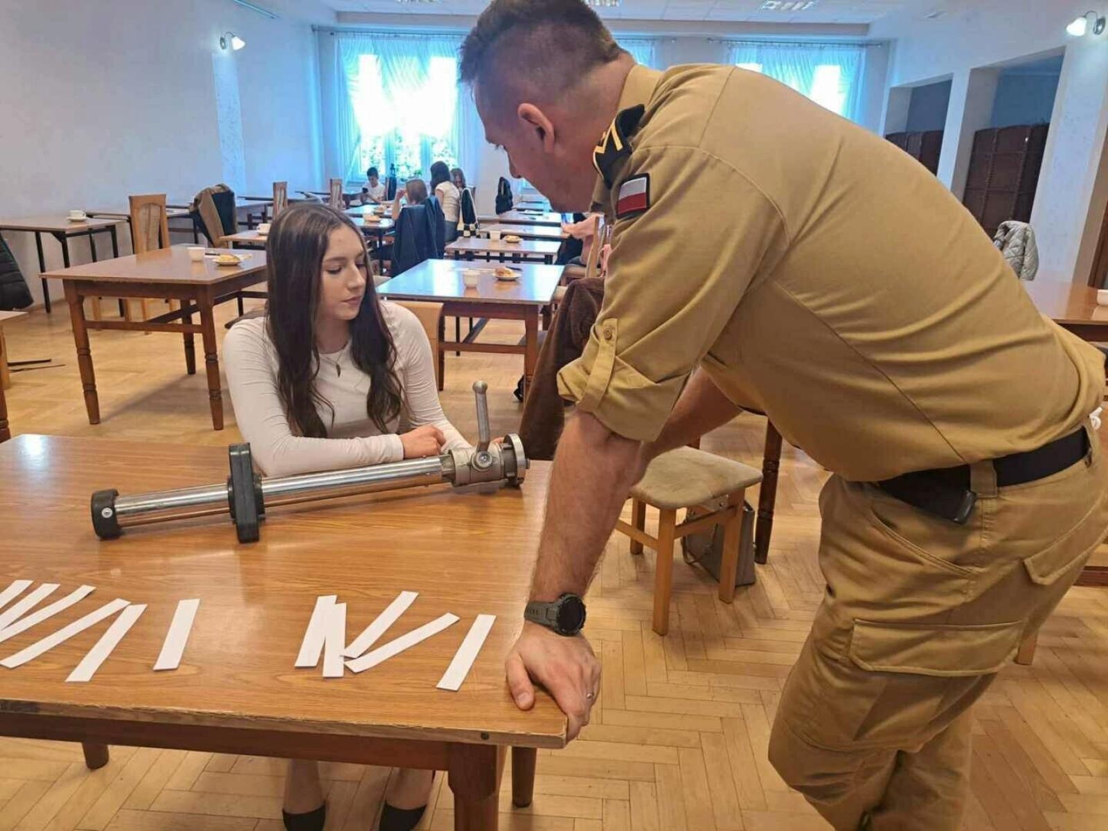 Zdjęcie w galerii na portalu naszwodzislaw.com: Gminny turniej wiedzy pożarniczej w Połomi wiadomości z regionu