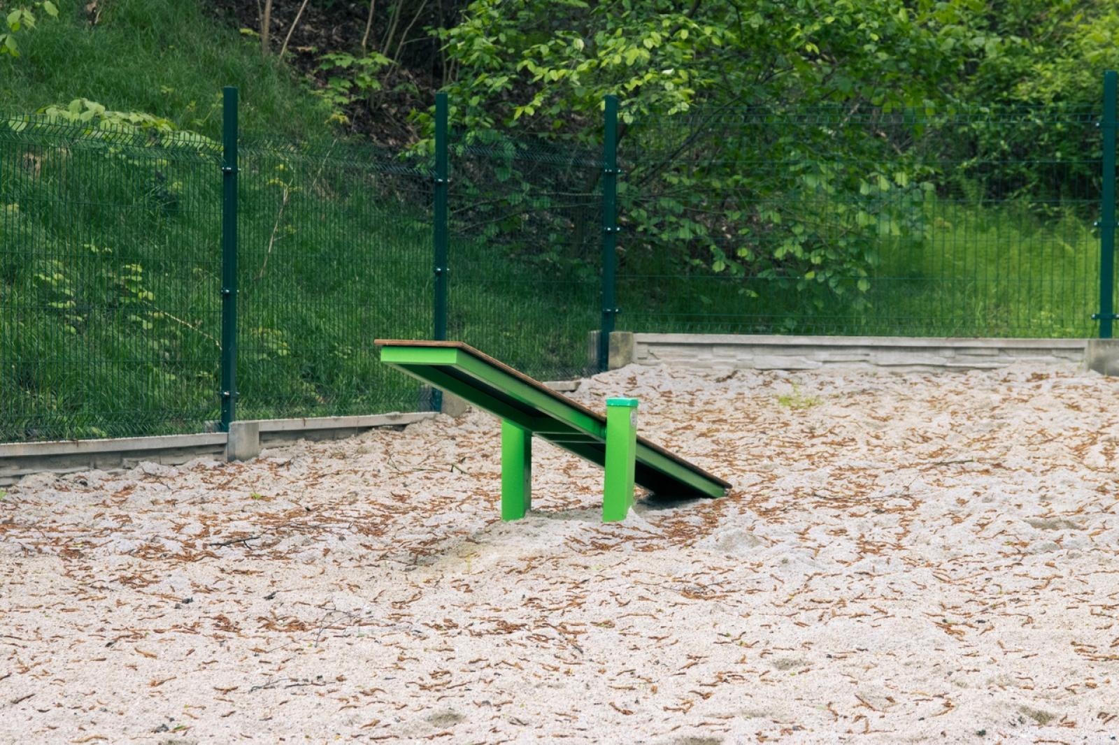 Zdjęcie w galerii na portalu naszwodzislaw.com: Nowy wybieg dla psów w Rodzinnym Parku Rozrywki  wiadomości z regionu