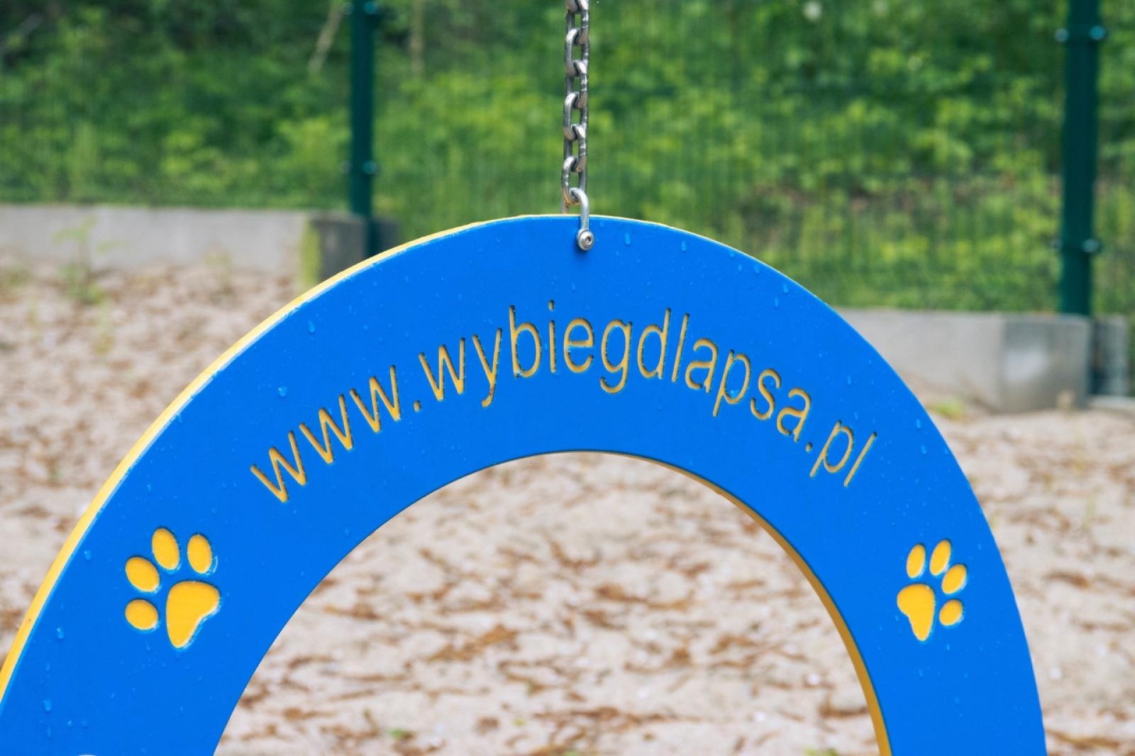 Zdjęcie w galerii na portalu naszwodzislaw.com: Nowy wybieg dla psów w Rodzinnym Parku Rozrywki  wiadomości z regionu