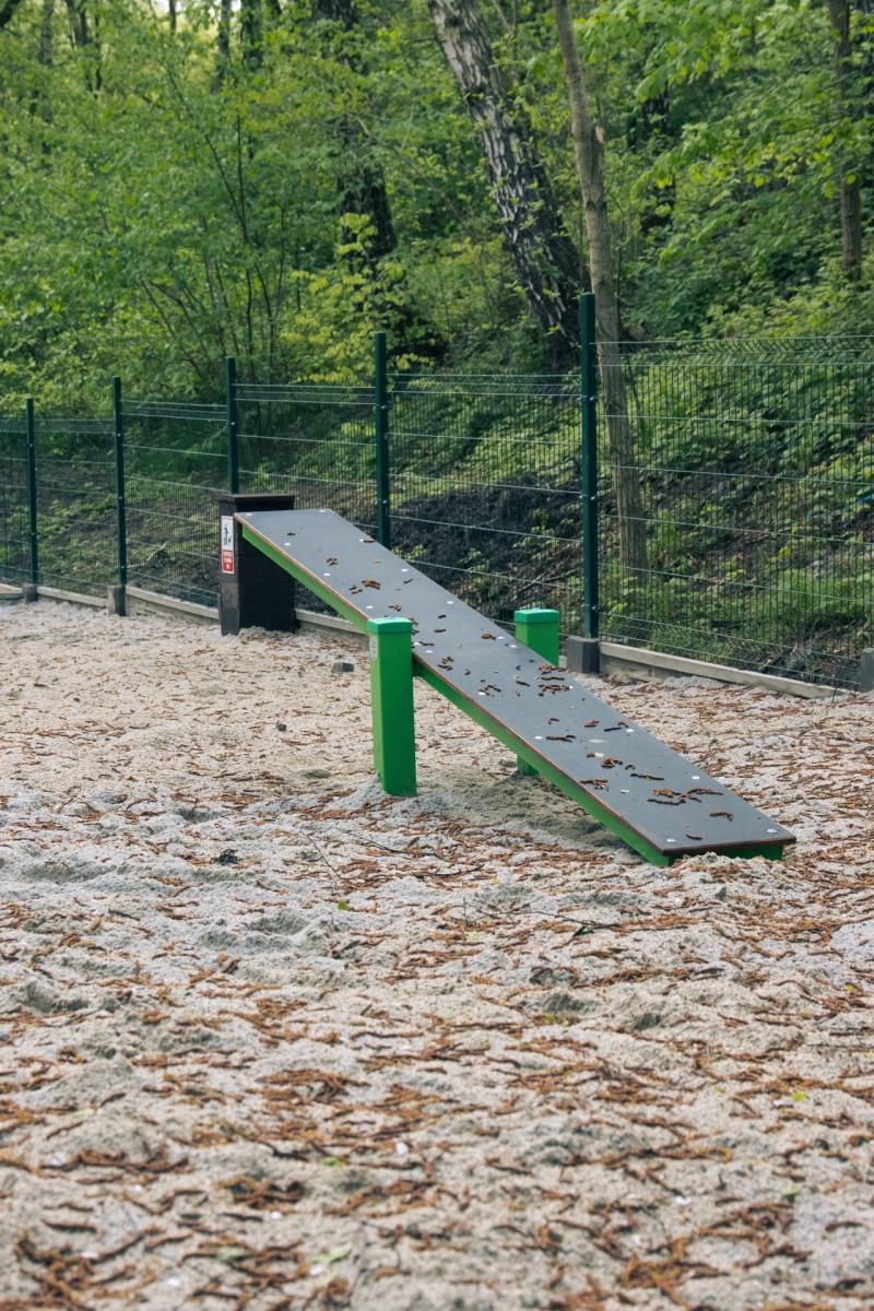 Zdjęcie w galerii na portalu naszwodzislaw.com: Nowy wybieg dla psów w Rodzinnym Parku Rozrywki  wiadomości z regionu