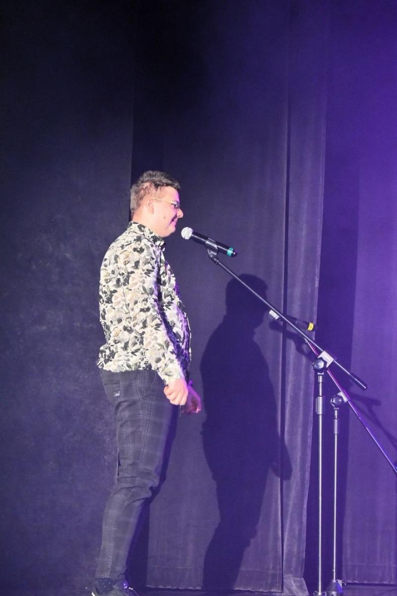 Zdjęcie w galerii na portalu naszwodzislaw.com: Supermoce na scenie Festiwalu Karaoke wiadomości z regionu