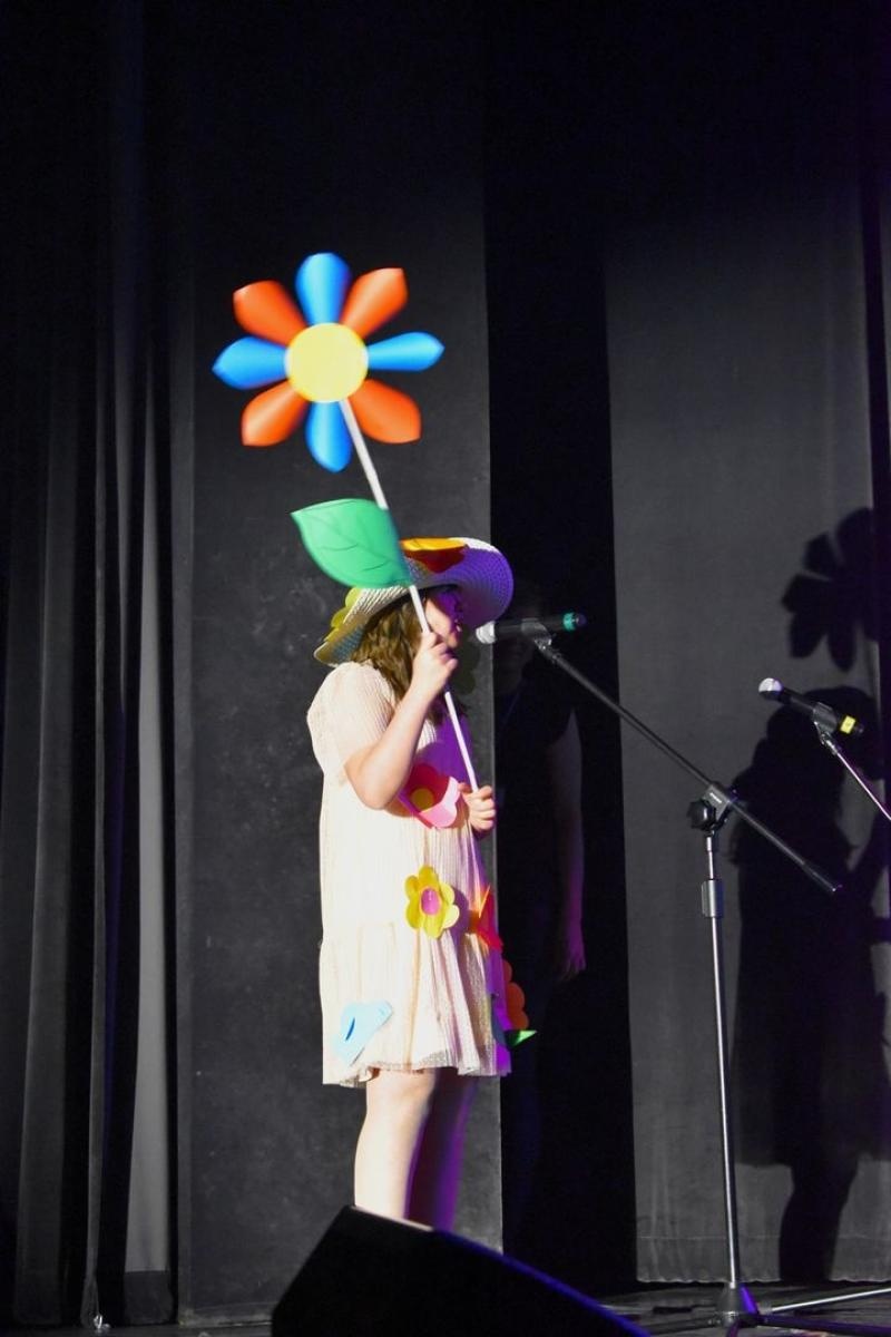 Zdjęcie w galerii na portalu naszwodzislaw.com: Supermoce na scenie Festiwalu Karaoke wiadomości z regionu