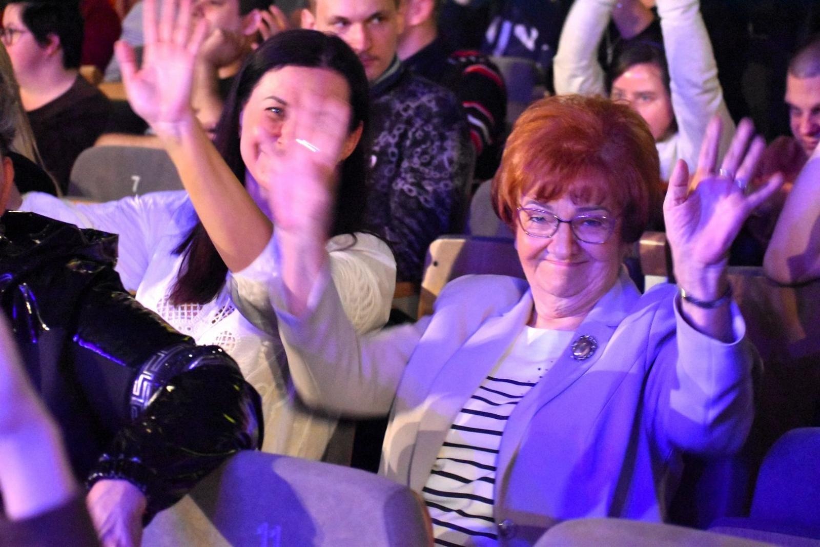 Zdjęcie w galerii na portalu naszwodzislaw.com: Supermoce na scenie Festiwalu Karaoke wiadomości z regionu