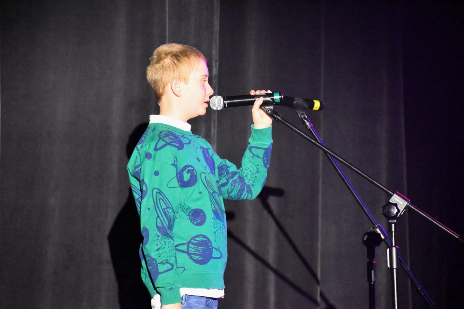 Zdjęcie w galerii na portalu naszwodzislaw.com: Supermoce na scenie Festiwalu Karaoke wiadomości z regionu