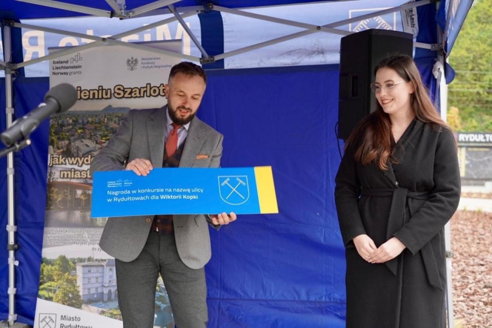 Zdjęcie w galerii na portalu naszwodzislaw.com: Nowa ulica w Rydułtowach ma już swą nazwę [FOTO] wiadomości z regionu