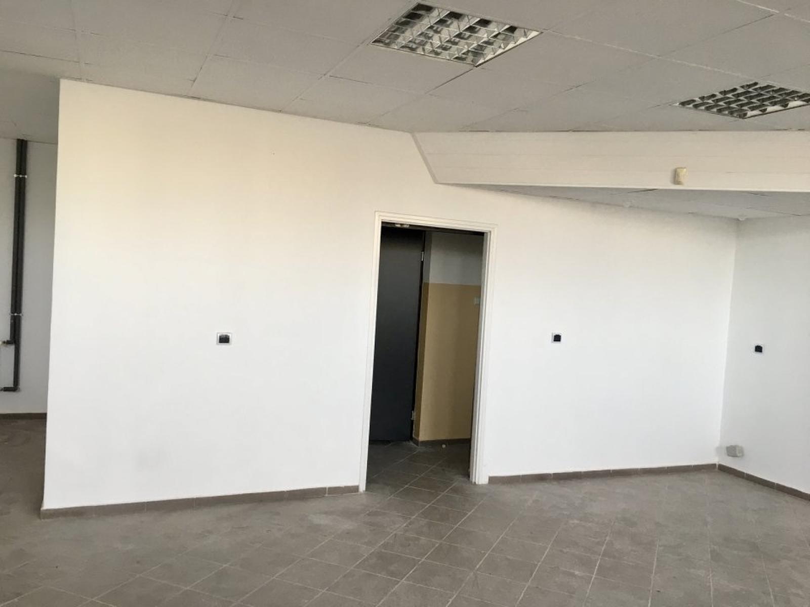 Zdjęcie w galerii na portalu naszwodzislaw.com: Pszów. Lokal przy Traugutta do wynajęcia [PRZETARG] wiadomości z regionu