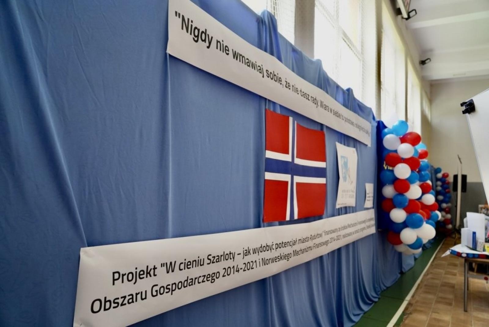 Zdjęcie w galerii na portalu naszwodzislaw.com: Dugnad po polsku, czyli od ucha do serducha [FOTO] wiadomości z regionu