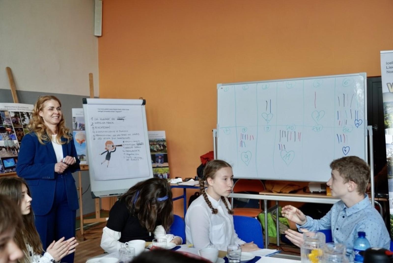 Zdjęcie w galerii na portalu naszwodzislaw.com: Dugnad po polsku, czyli od ucha do serducha [FOTO] wiadomości z regionu