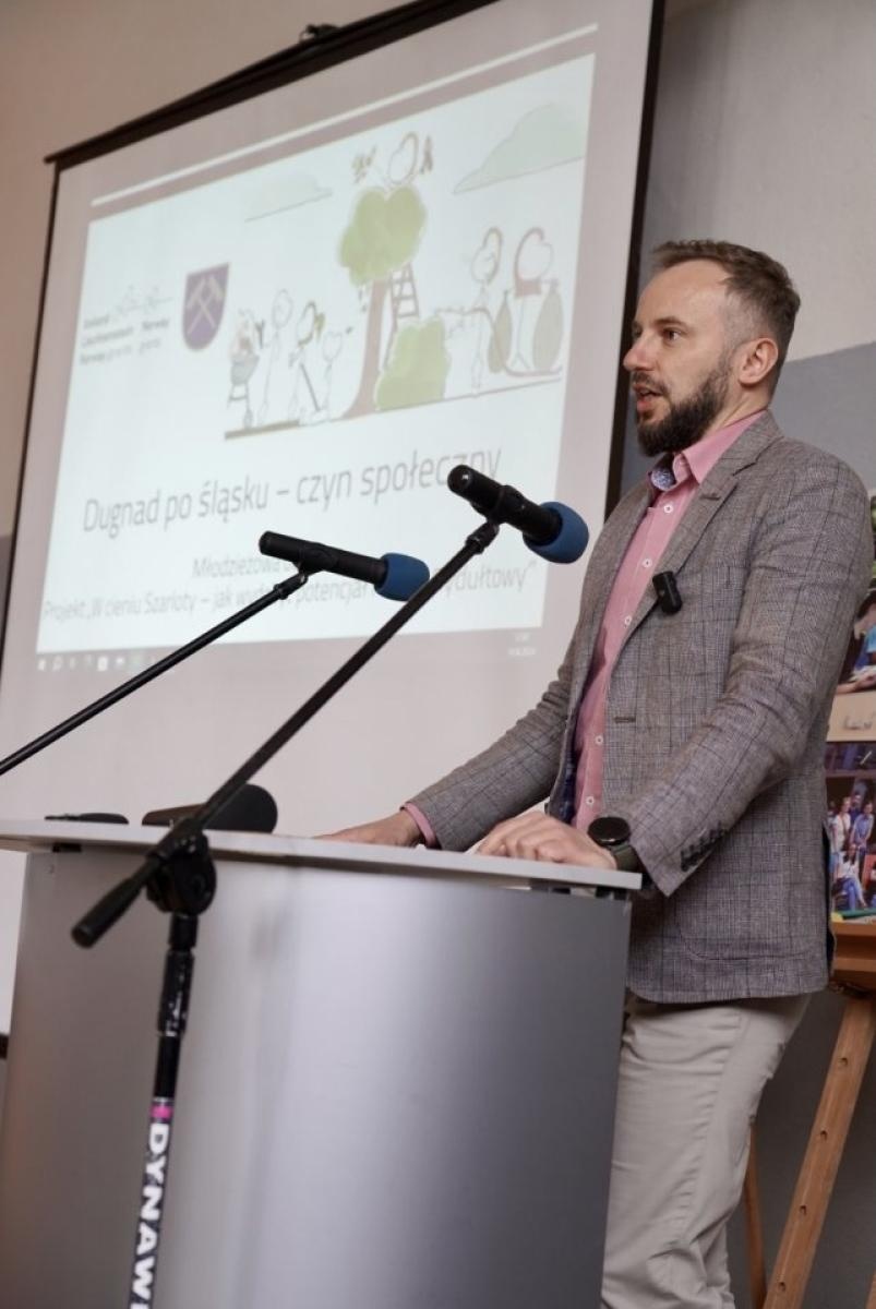 Zdjęcie w galerii na portalu naszwodzislaw.com: Dugnad po polsku, czyli od ucha do serducha [FOTO] wiadomości z regionu