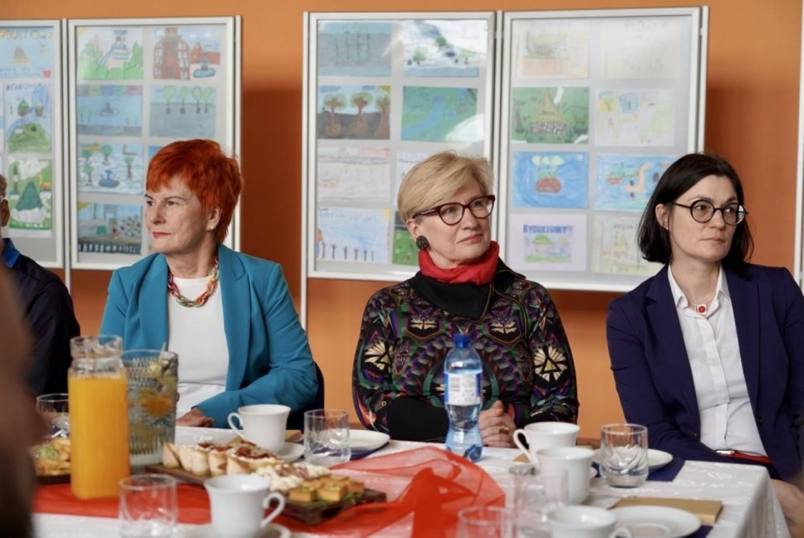 Zdjęcie w galerii na portalu naszwodzislaw.com: Dugnad po polsku, czyli od ucha do serducha [FOTO] wiadomości z regionu