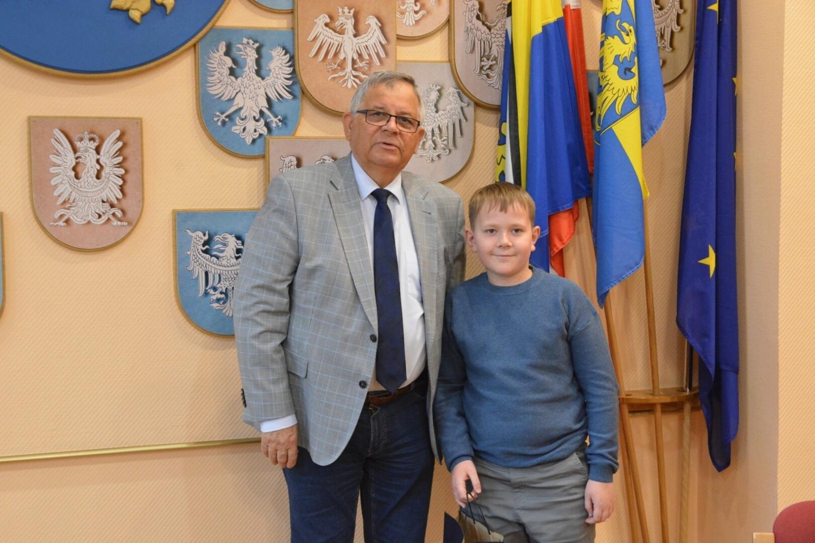 Zdjęcie w galerii na portalu naszwodzislaw.com: Marklowice. Nagrody za szczególne osiągnięcia w działalności sportowej wiadomości z regionu