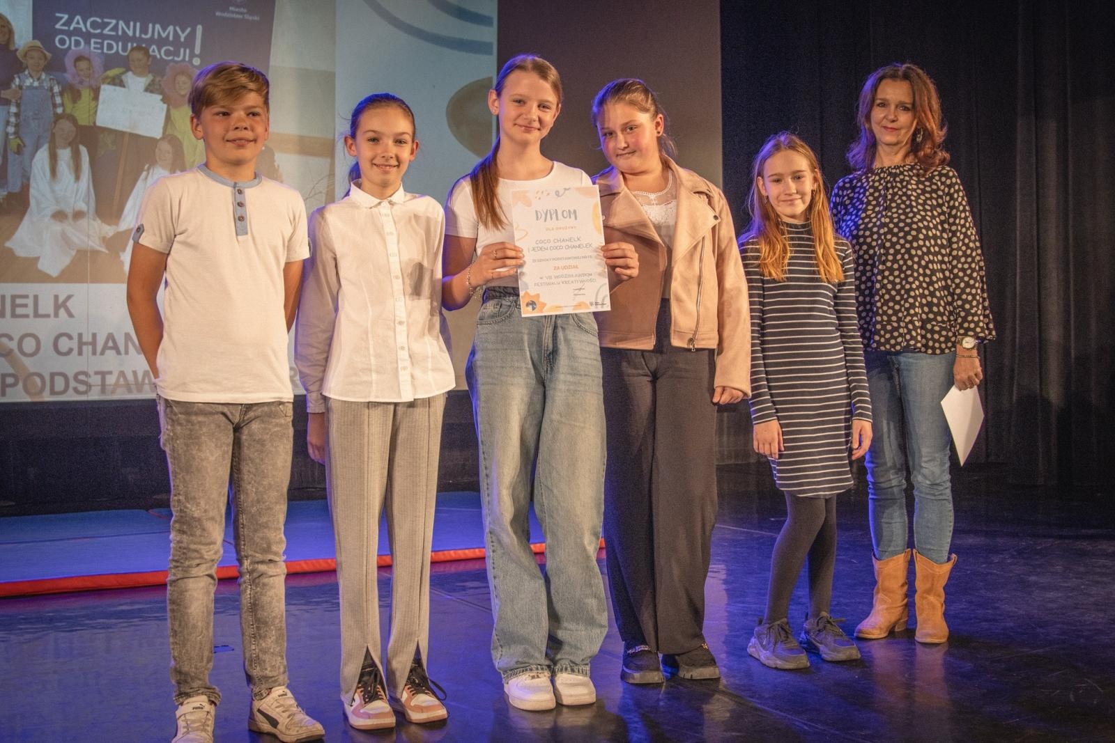 Zdjęcie w galerii na portalu naszwodzislaw.com: Po raz ósmy zaimponowali kreatywnością [FOTO] wiadomości z regionu