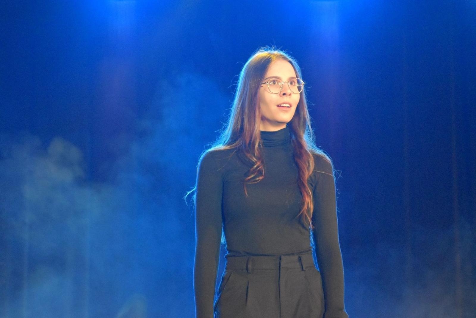 Zdjęcie w galerii na portalu naszwodzislaw.com: Maturzyści powiatowych szkół odebrali świadectwa [FOTO] wiadomości z regionu