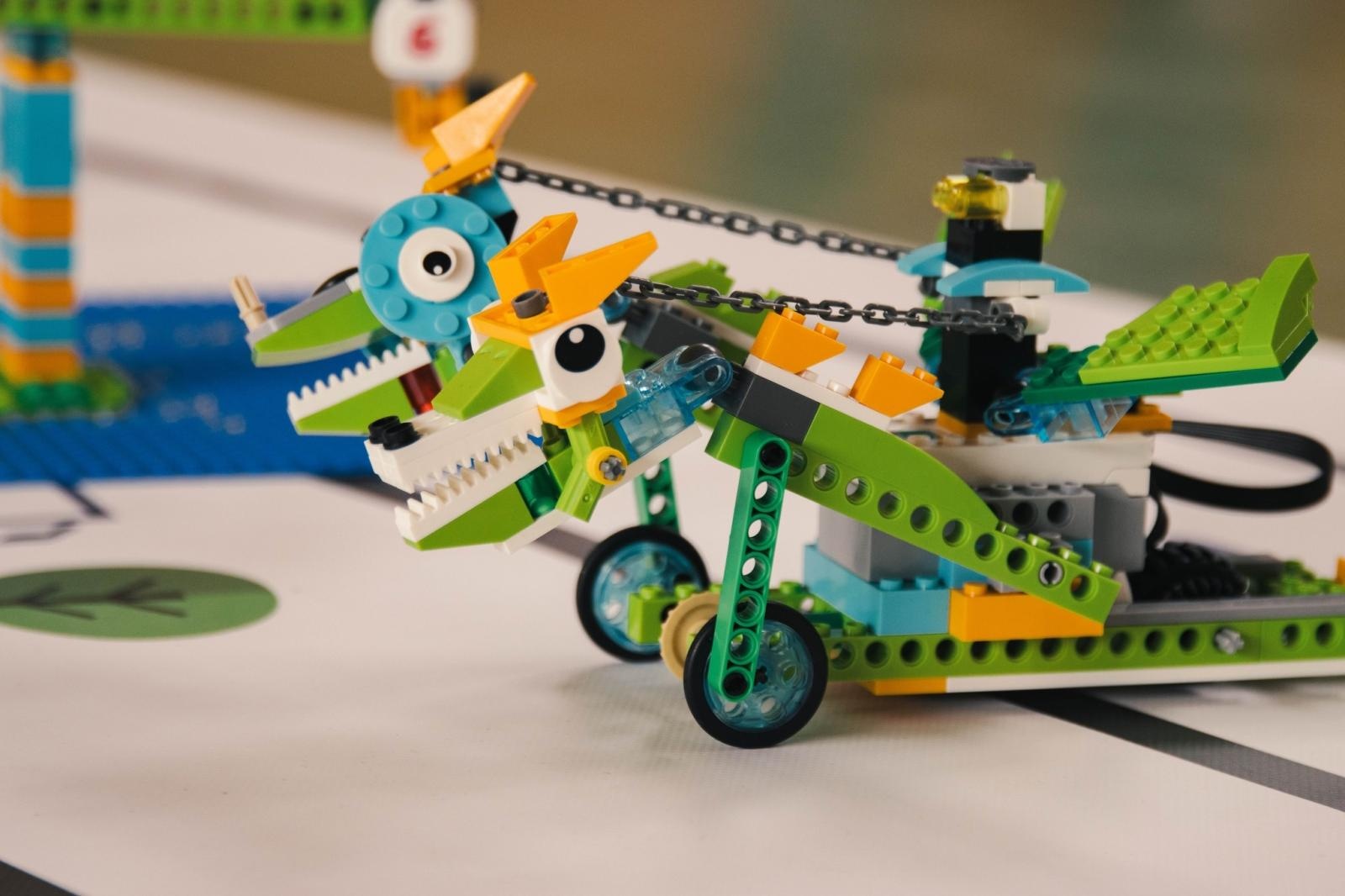 Zdjęcie w galerii na portalu naszwodzislaw.com: Miejski konkurs programowania w ZSP 2 [FOTO] wiadomości z regionu