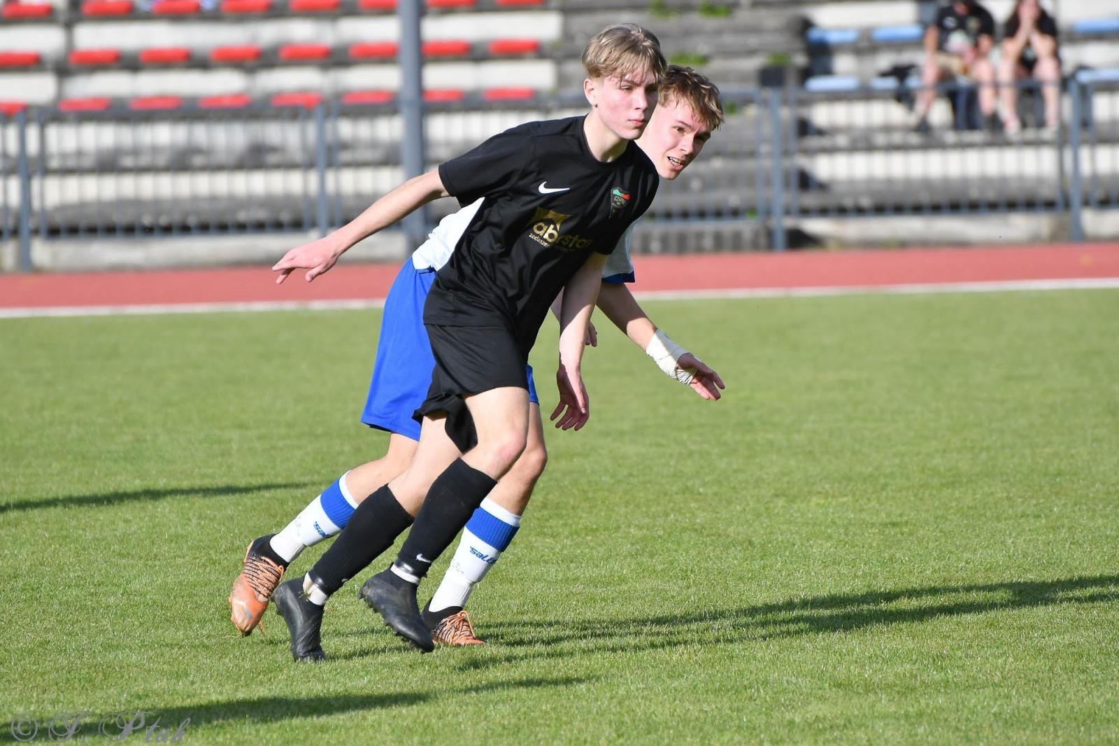 Zdjęcie w galerii na portalu naszwodzislaw.com: Czarni Gorzyce bez punktów w Raciborzu [FOTO] wiadomości z regionu