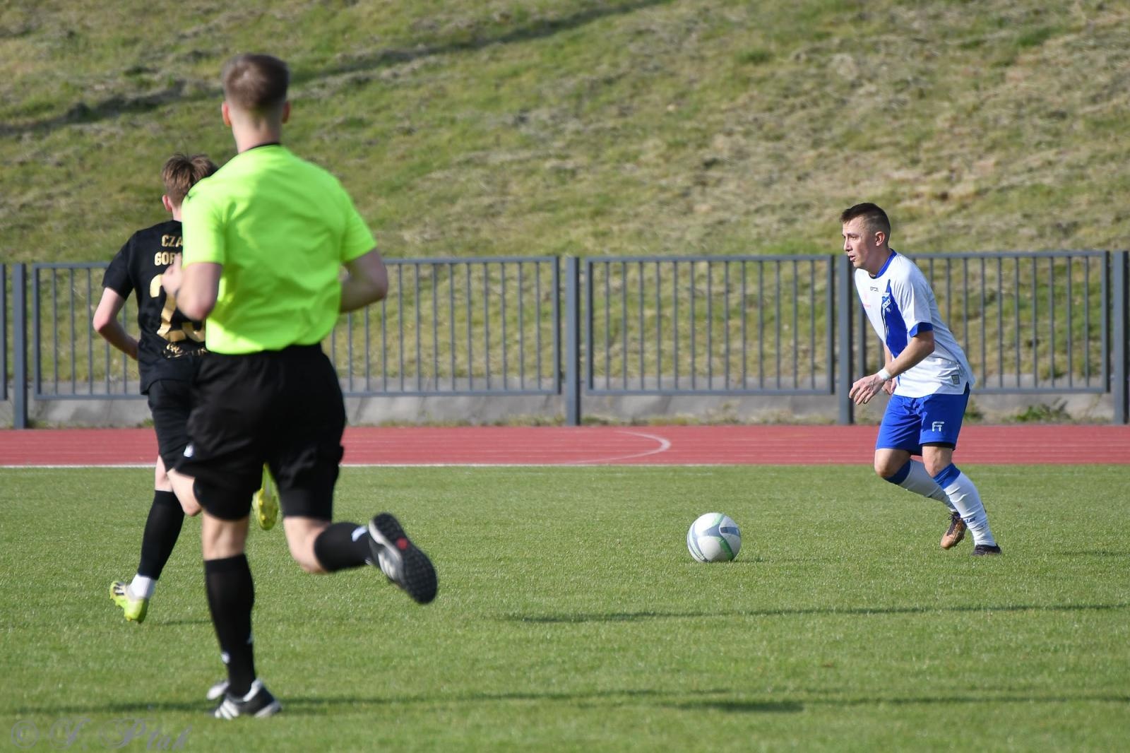 Zdjęcie w galerii na portalu naszwodzislaw.com: Czarni Gorzyce bez punktów w Raciborzu [FOTO] wiadomości z regionu