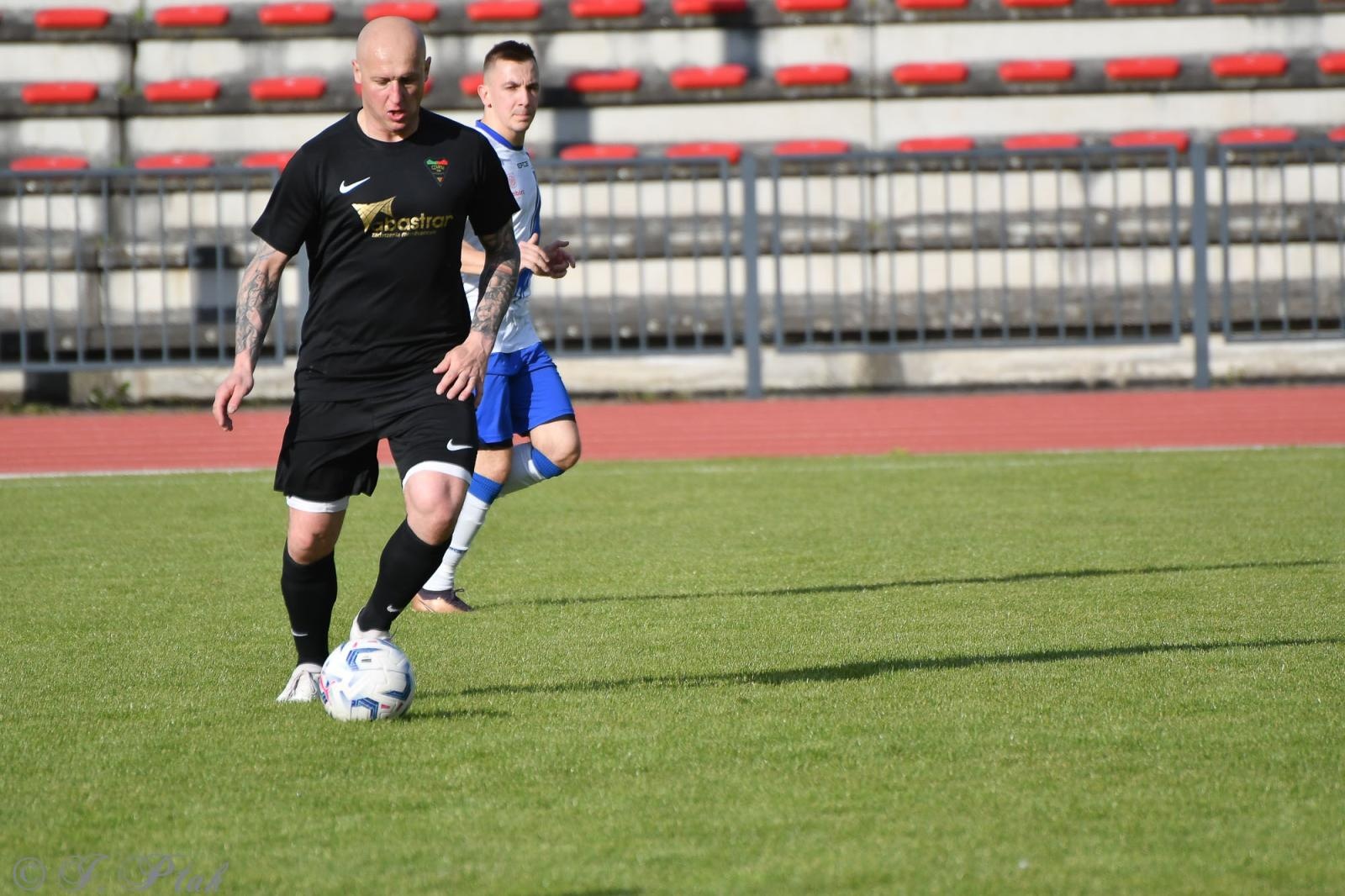 Zdjęcie w galerii na portalu naszwodzislaw.com: Czarni Gorzyce bez punktów w Raciborzu [FOTO] wiadomości z regionu