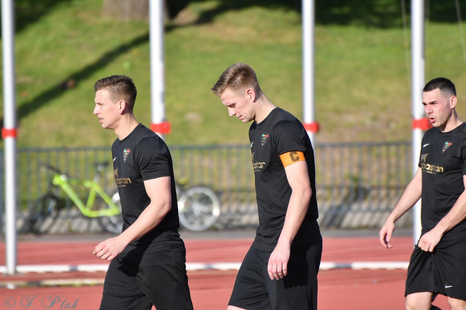 Zdjęcie w galerii na portalu naszwodzislaw.com: Czarni Gorzyce bez punktów w Raciborzu [FOTO] wiadomości z regionu