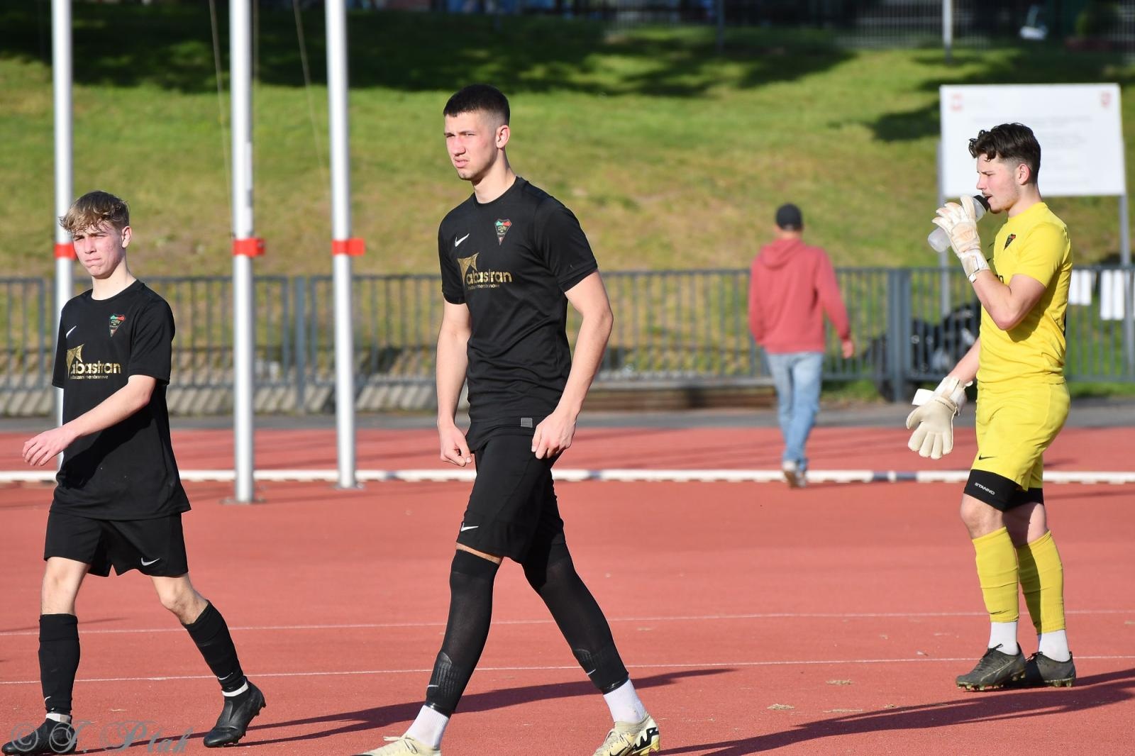 Zdjęcie w galerii na portalu naszwodzislaw.com: Czarni Gorzyce bez punktów w Raciborzu [FOTO] wiadomości z regionu