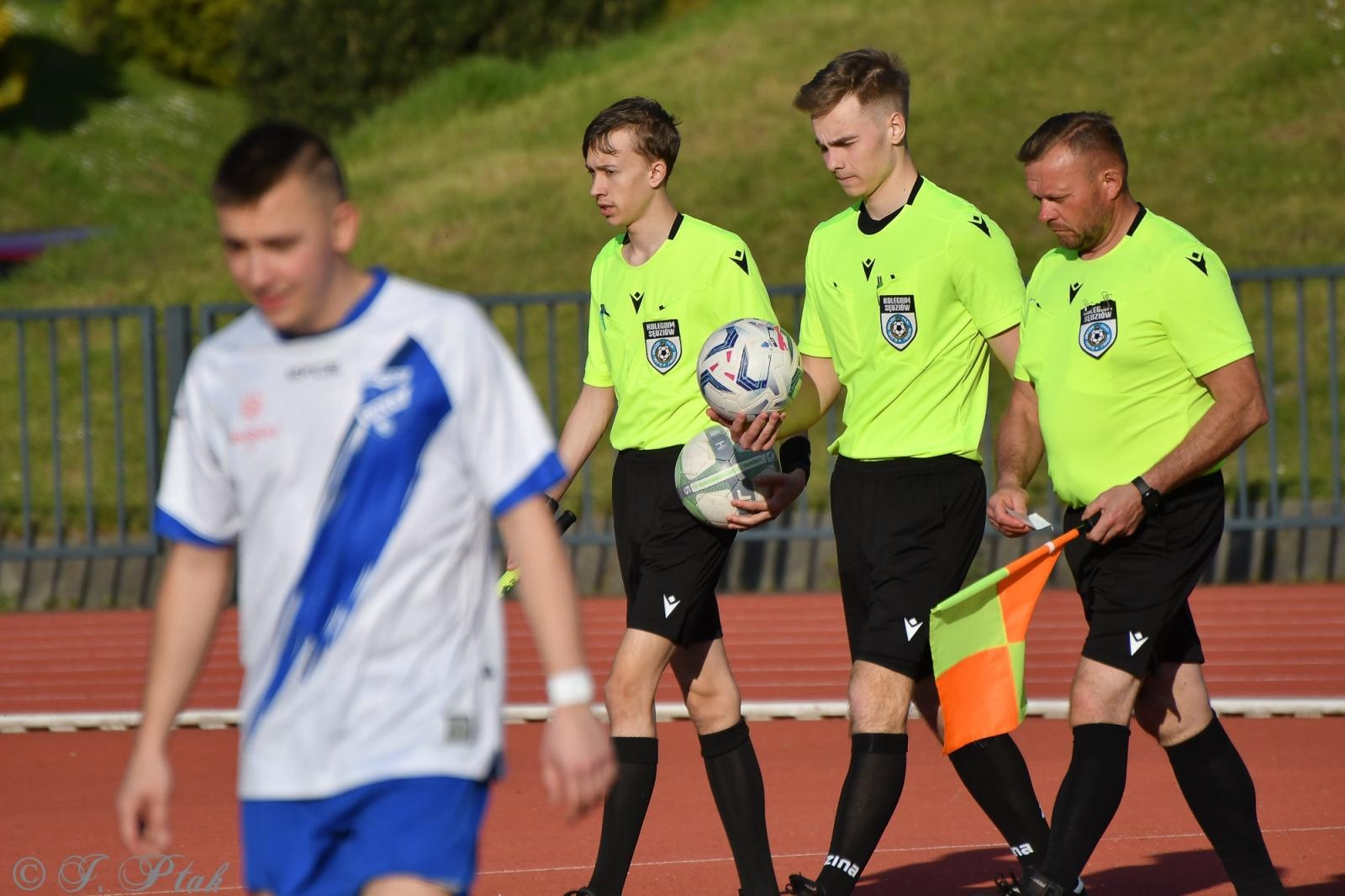 Zdjęcie w galerii na portalu naszwodzislaw.com: Czarni Gorzyce bez punktów w Raciborzu [FOTO] wiadomości z regionu