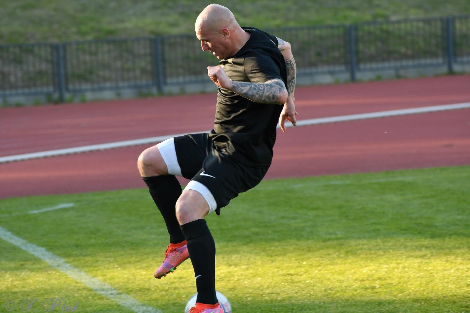 Zdjęcie w galerii na portalu naszwodzislaw.com: Czarni Gorzyce bez punktów w Raciborzu [FOTO] wiadomości z regionu