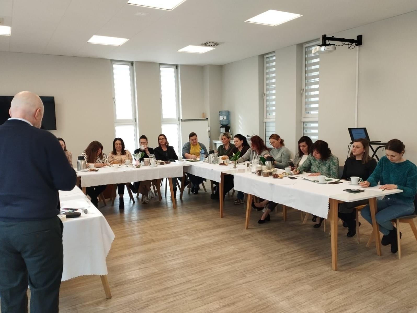 Zdjęcie w galerii na portalu naszwodzislaw.com: Zrozumieć dziecko. Warsztaty dla koordynatorów pieczy zastępczej za nami wiadomości z regionu