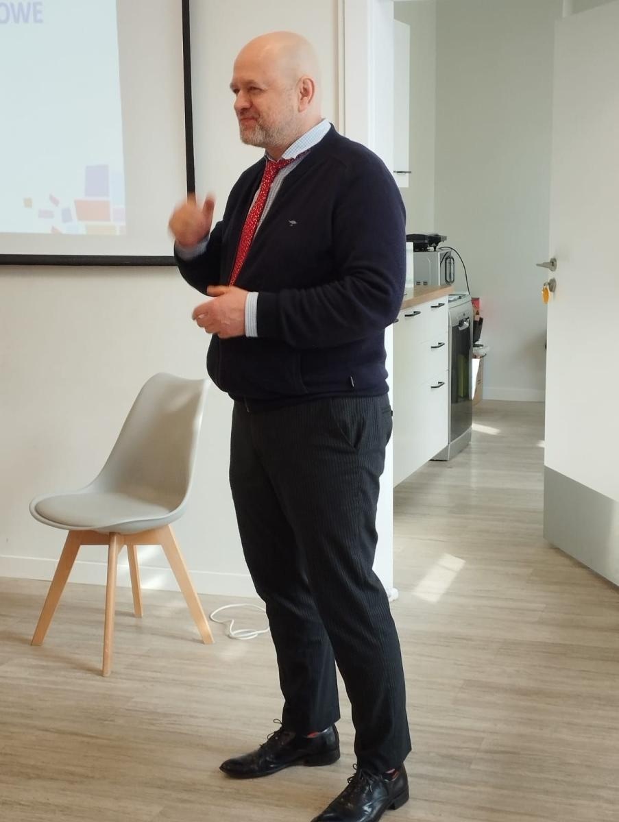 Zdjęcie w galerii na portalu naszwodzislaw.com: Zrozumieć dziecko. Warsztaty dla koordynatorów pieczy zastępczej za nami wiadomości z regionu