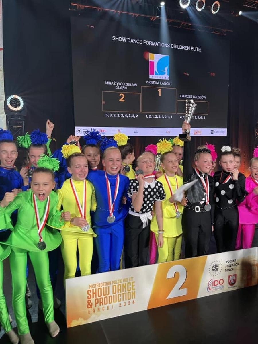 Zdjęcie w galerii na portalu naszwodzislaw.com: Zespół Miraż z WCK na podium Mistrzostw Polski IDO Show Dance w Łańcucie wiadomości z regionu