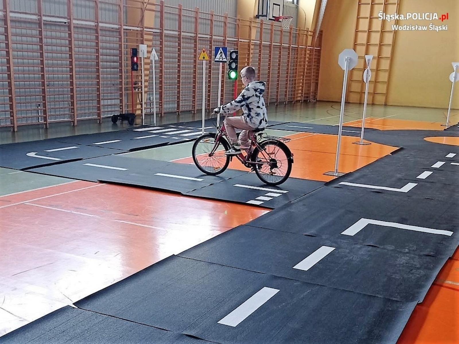 Zdjęcie w galerii na portalu naszwodzislaw.com: Sprawdzili swą wiedzę o ruchu drogowym wiadomości z regionu