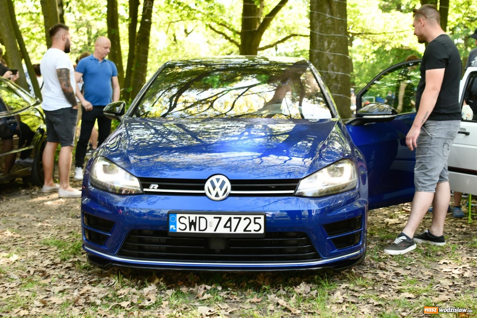 Zdjęcie w galerii na portalu naszwodzislaw.com: Tuningowane wozy na Magicznej Plaży w Bukowie [FOTO i WIDEO] wiadomości z regionu